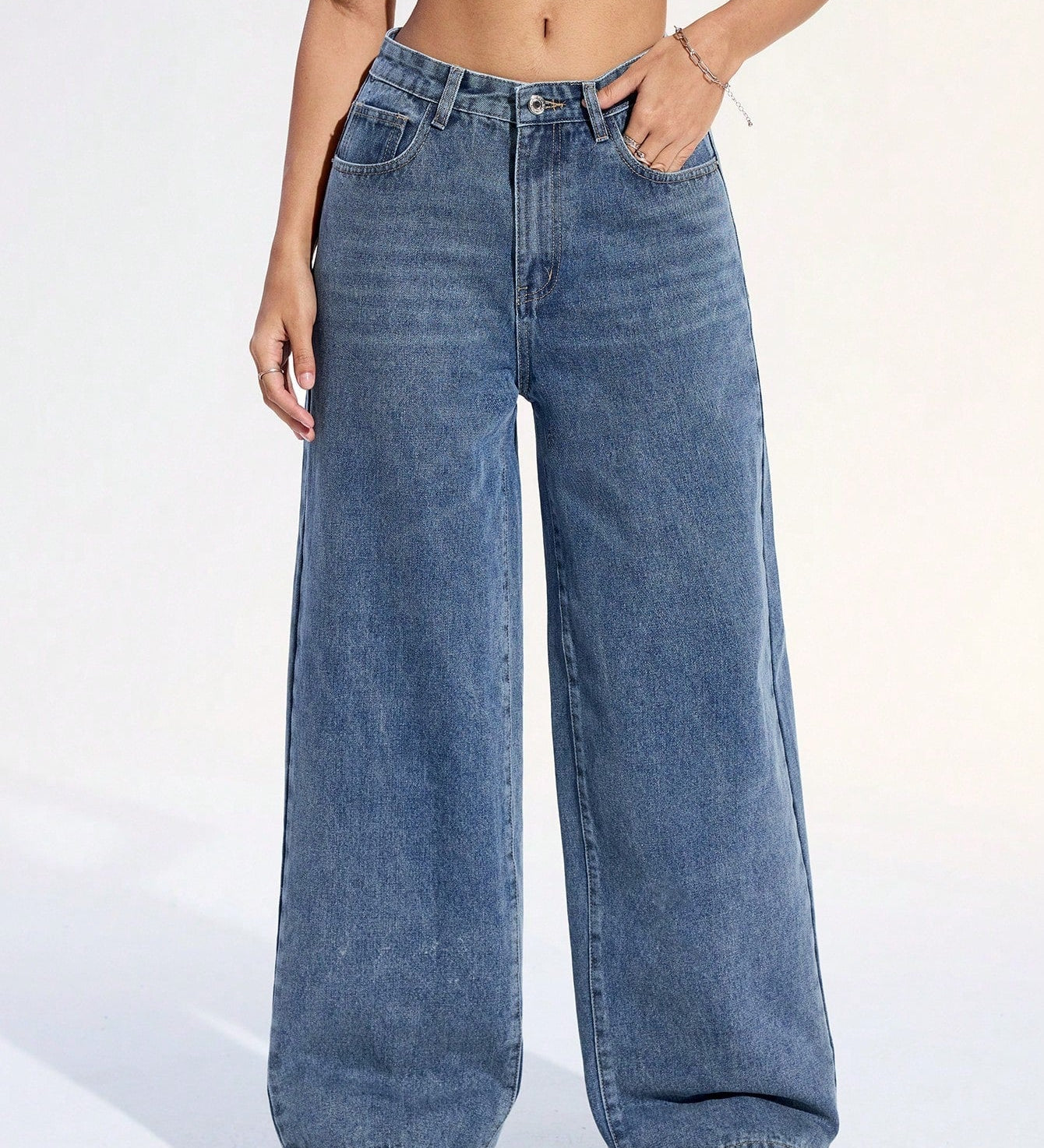 Off Duty Wide-Leg Denim Hose