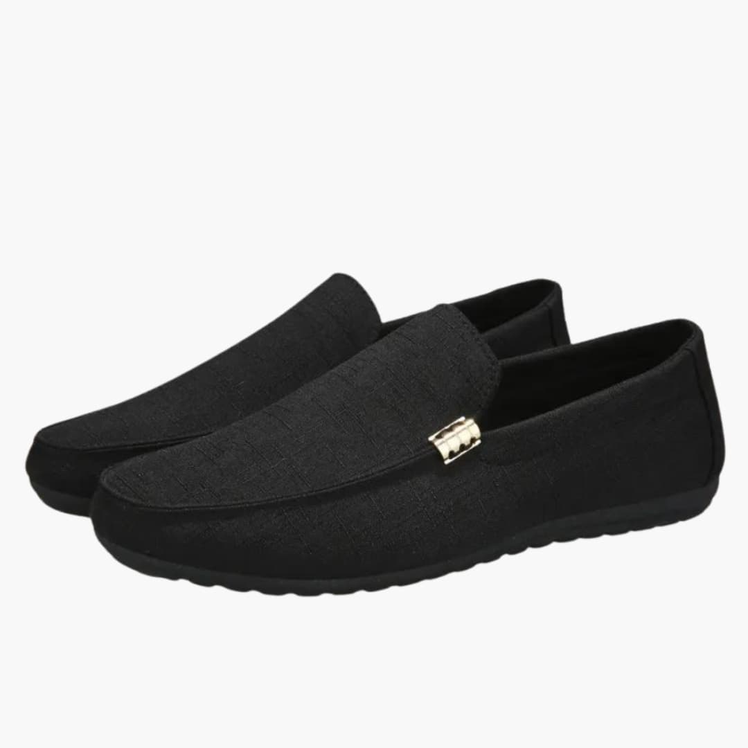 Men's slip-on moccasins with textured surface