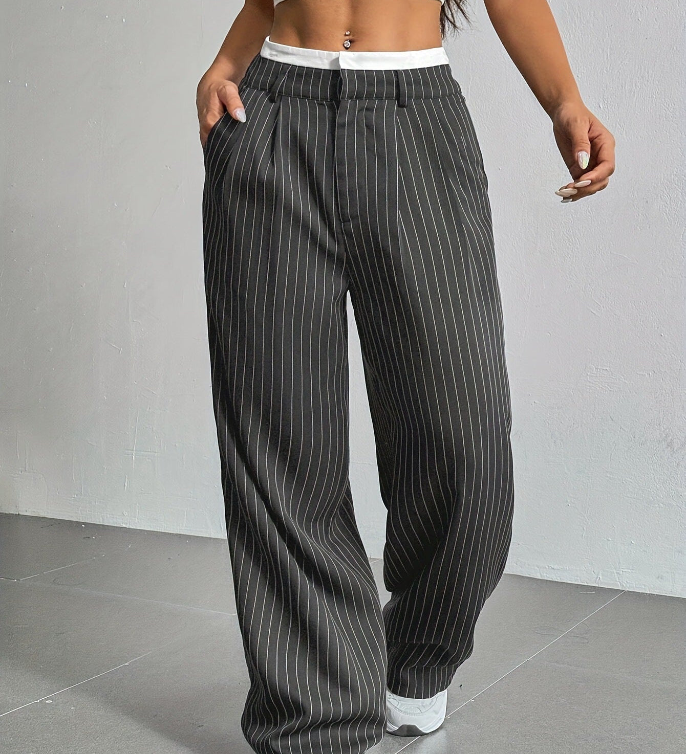 Stryx Pinstripe Wide-Leg Hose