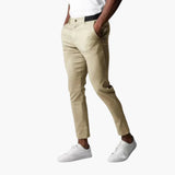 Men's chino Hose with button closure