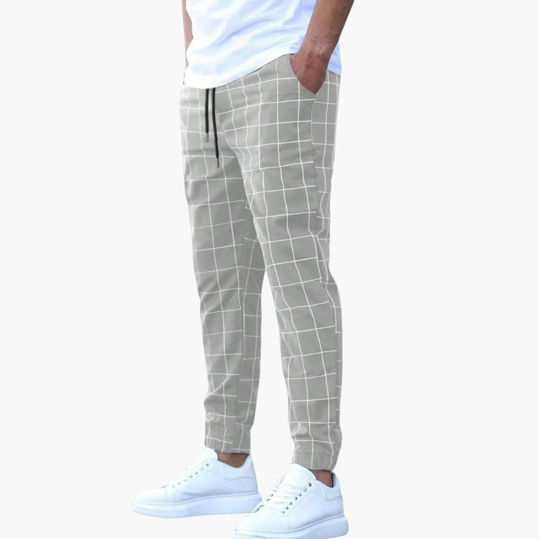 Men's checkered jogging Hose with elastic waistband and side pockets