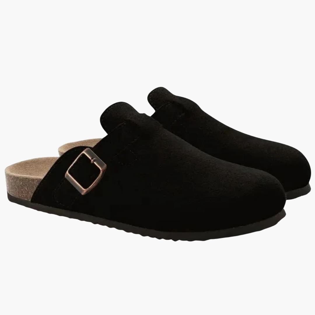 Men's slip-on clogs with adjustable strap and closed toe