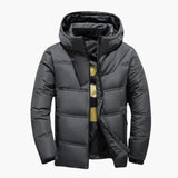 Men's winter Jacke with hood and zippered pockets