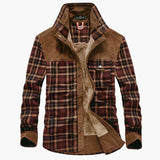 Men's plaid Jacke with button closure